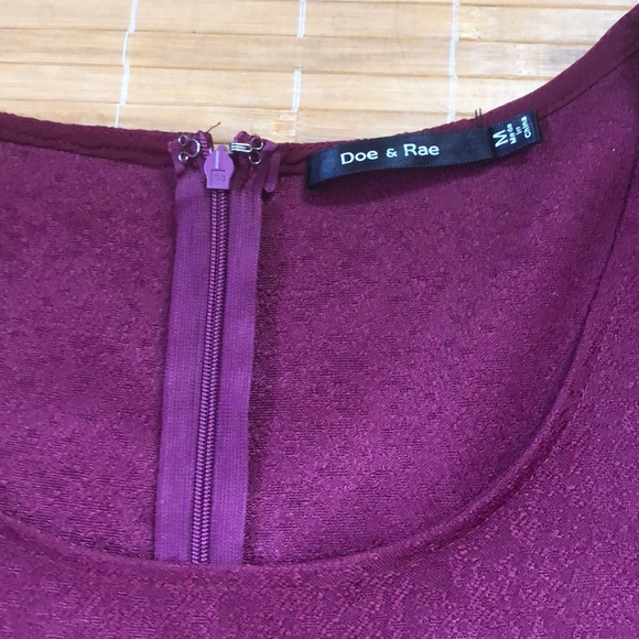 Burgundy brocade fit and flare dress - Picture 6 of 11